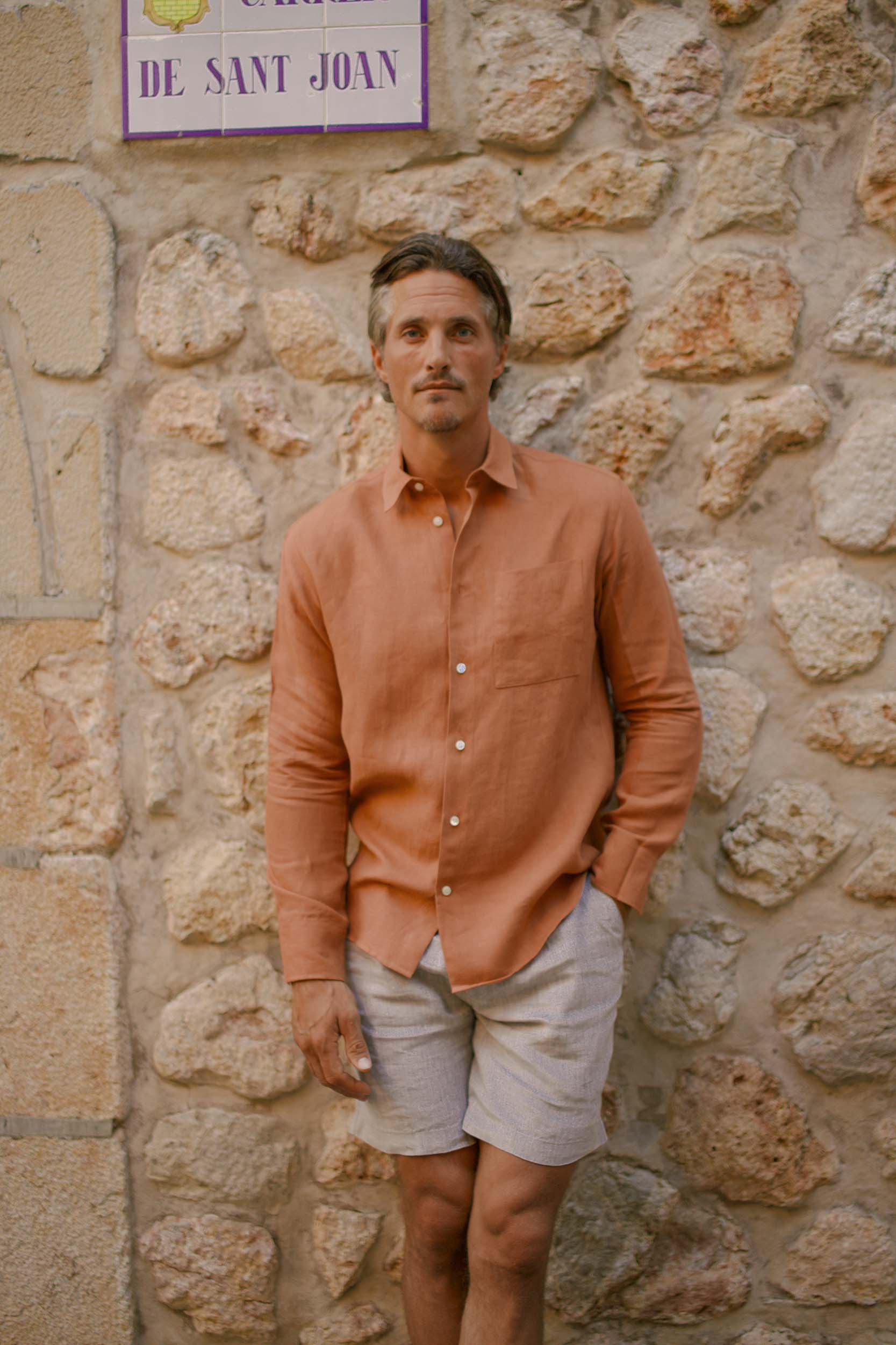 Linen Holiday Signature Shirt Clay
