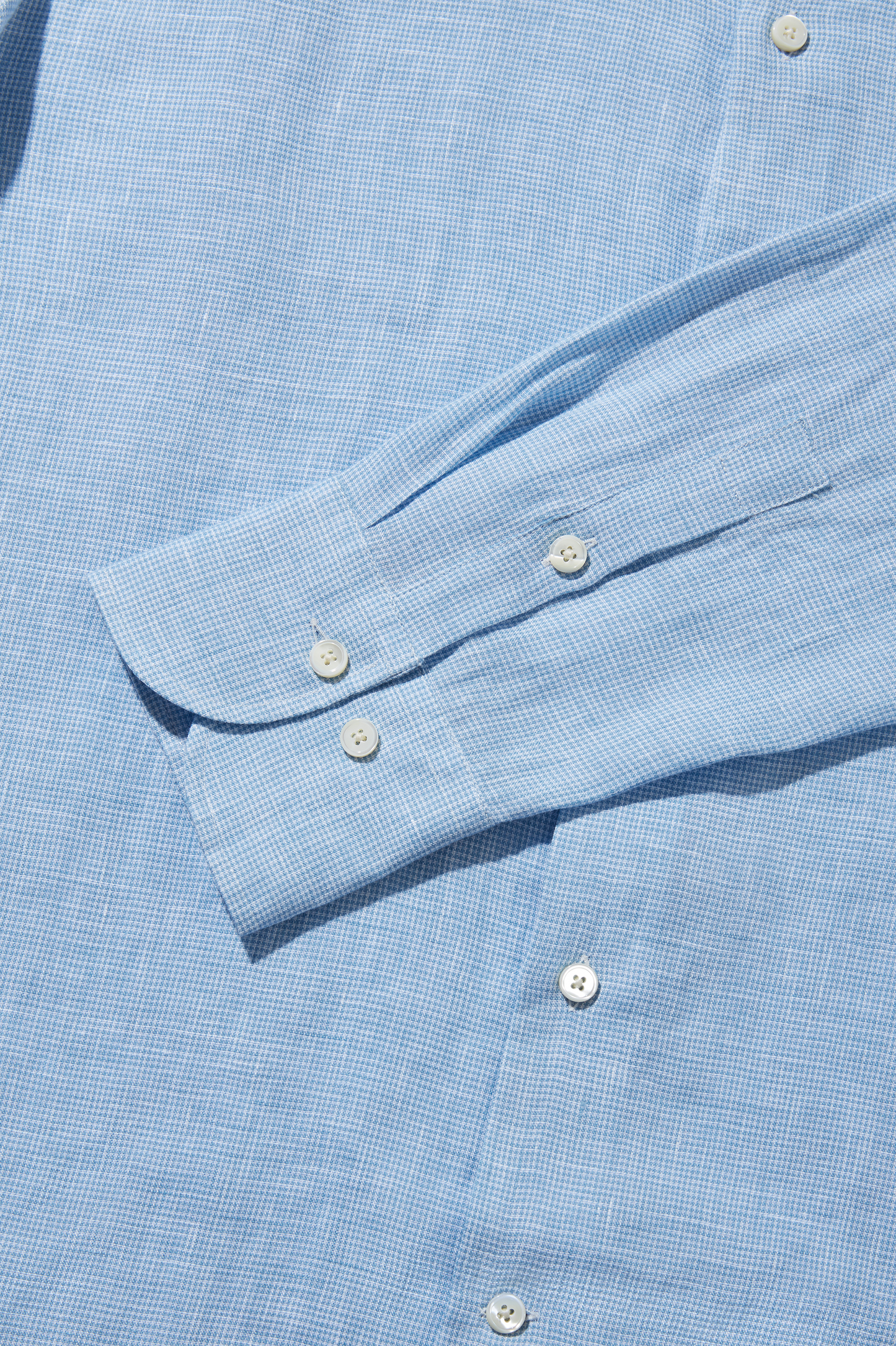 Lightweight Linen Holiday Signature Sky Blue Crosshatch