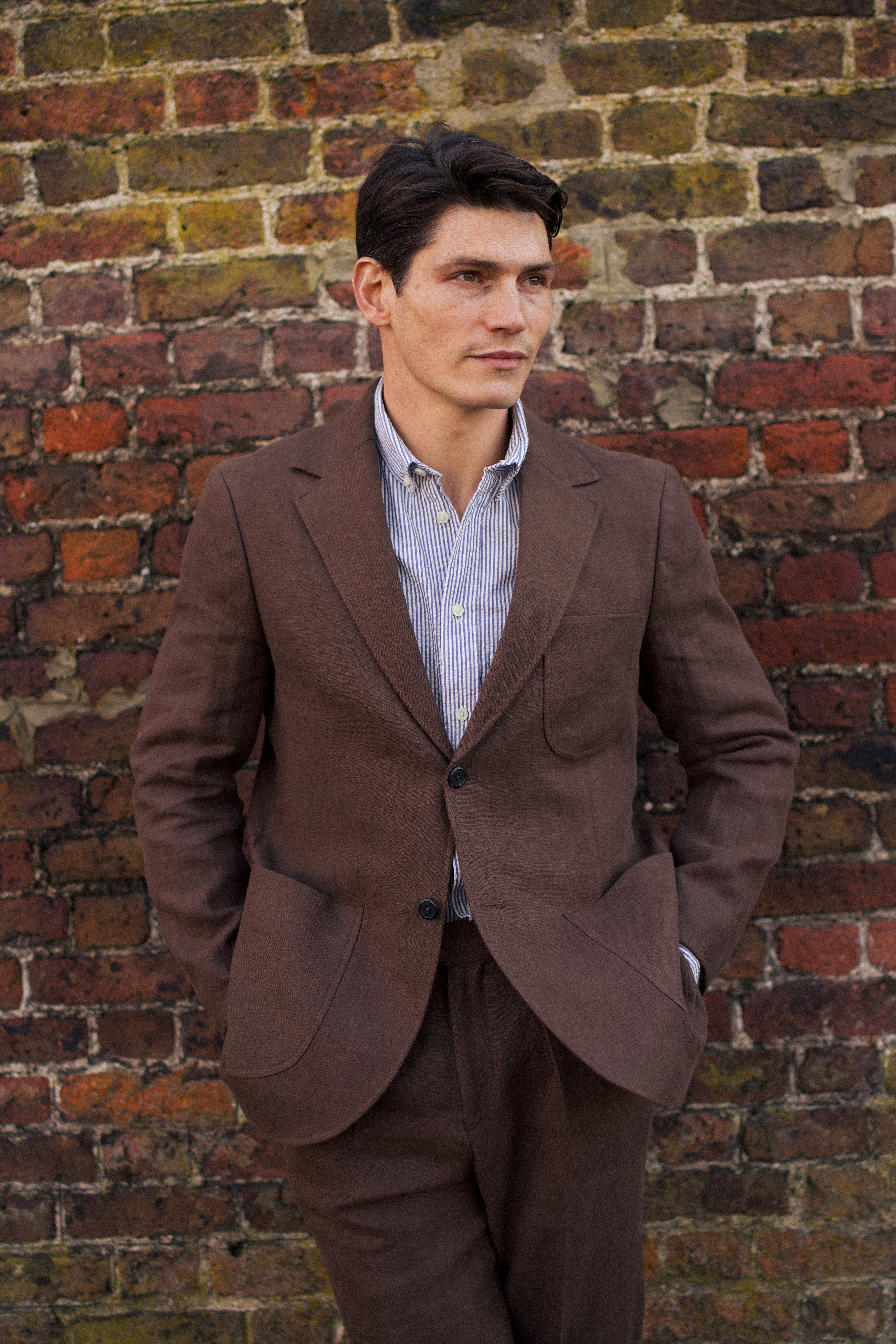tobacco linen suit Brown Neo Cut with the same full Lookbook 4 - Tobacco linen